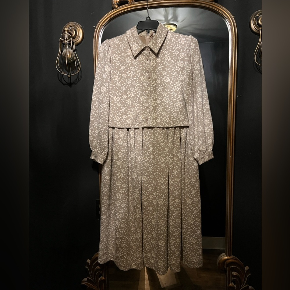 Dainty Jewells Beige Floral Long Sleeve Midi Dress - Picture 2 of 2